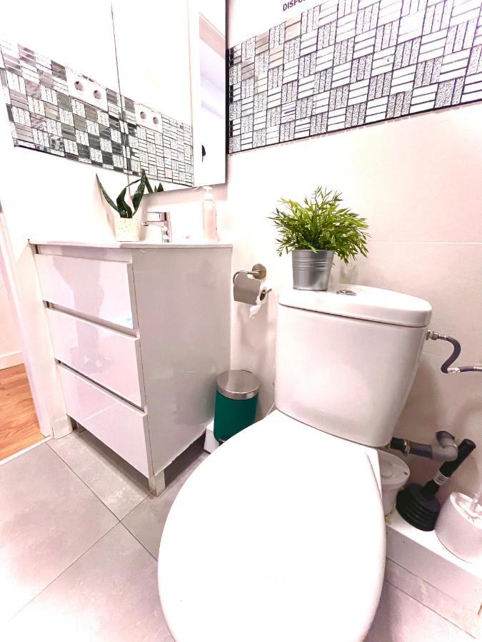 studio check-in 24 h chueca Madrid Esterno foto