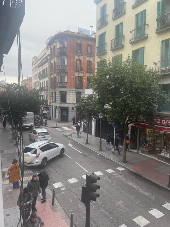 studio check-in 24 h chueca Madrid Esterno foto