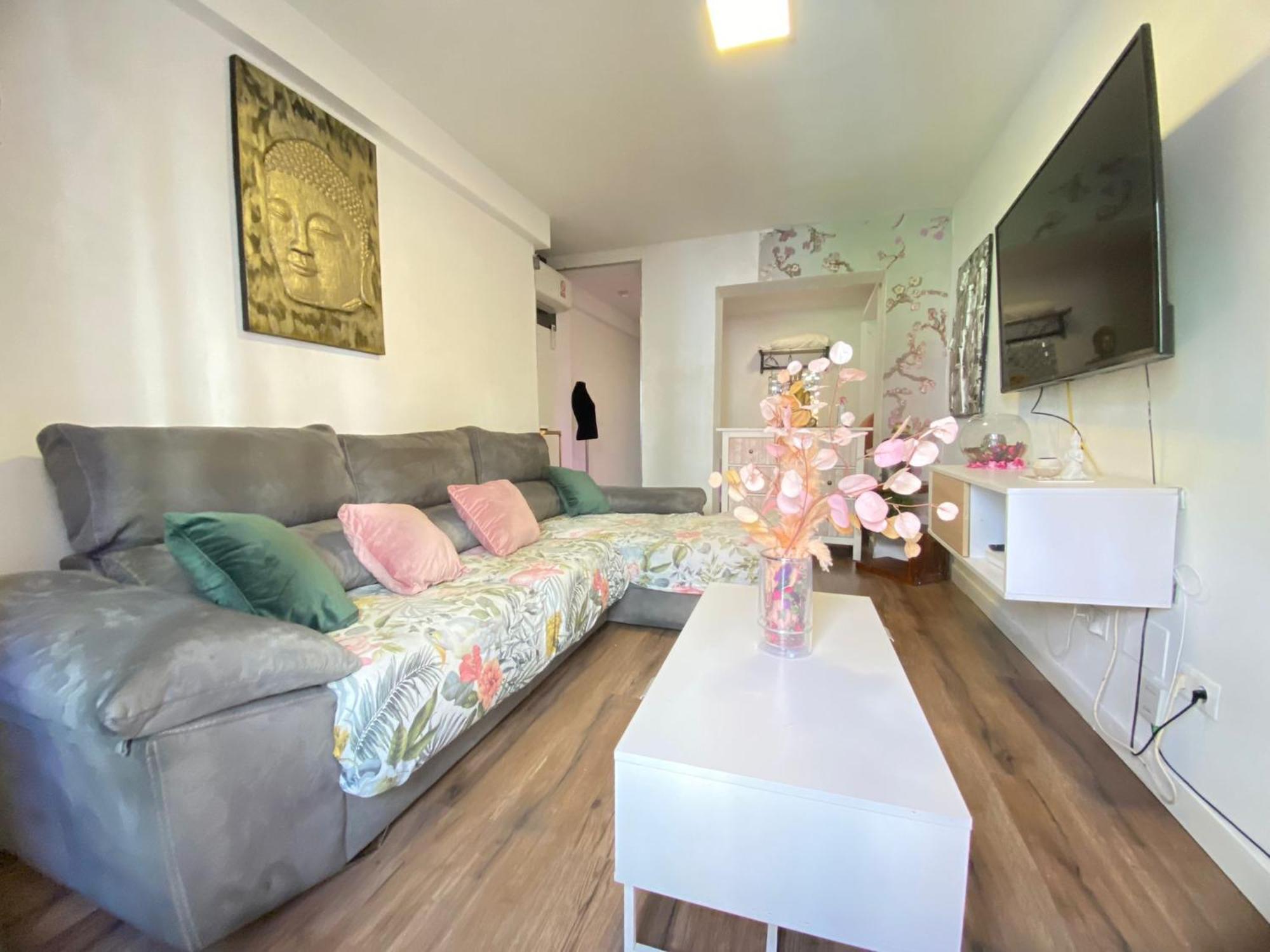 studio check-in 24 h chueca Madrid Esterno foto