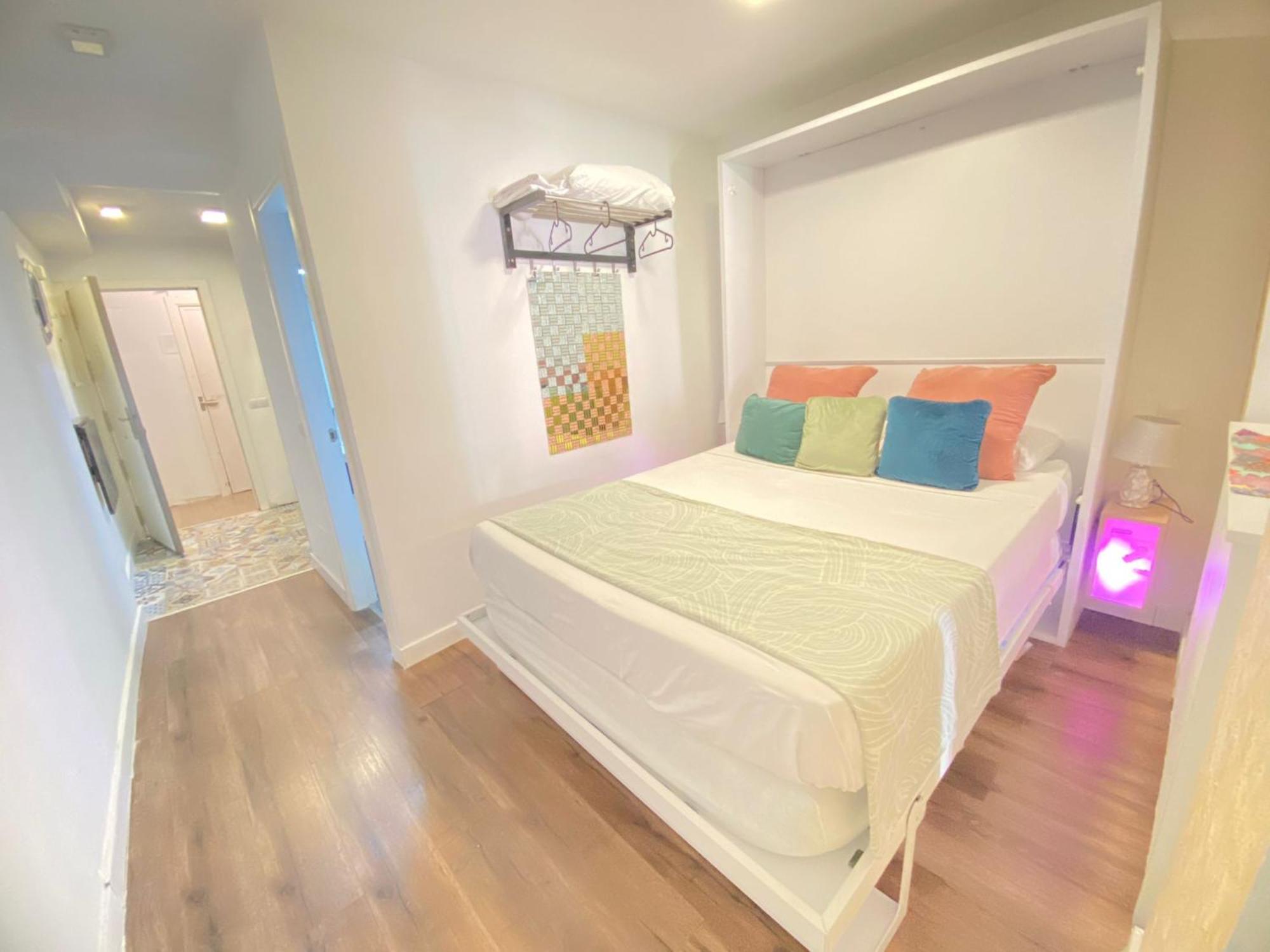 studio check-in 24 h chueca Madrid Esterno foto